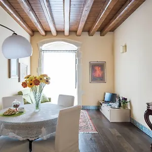 Apartamento Sanmartinoortigia